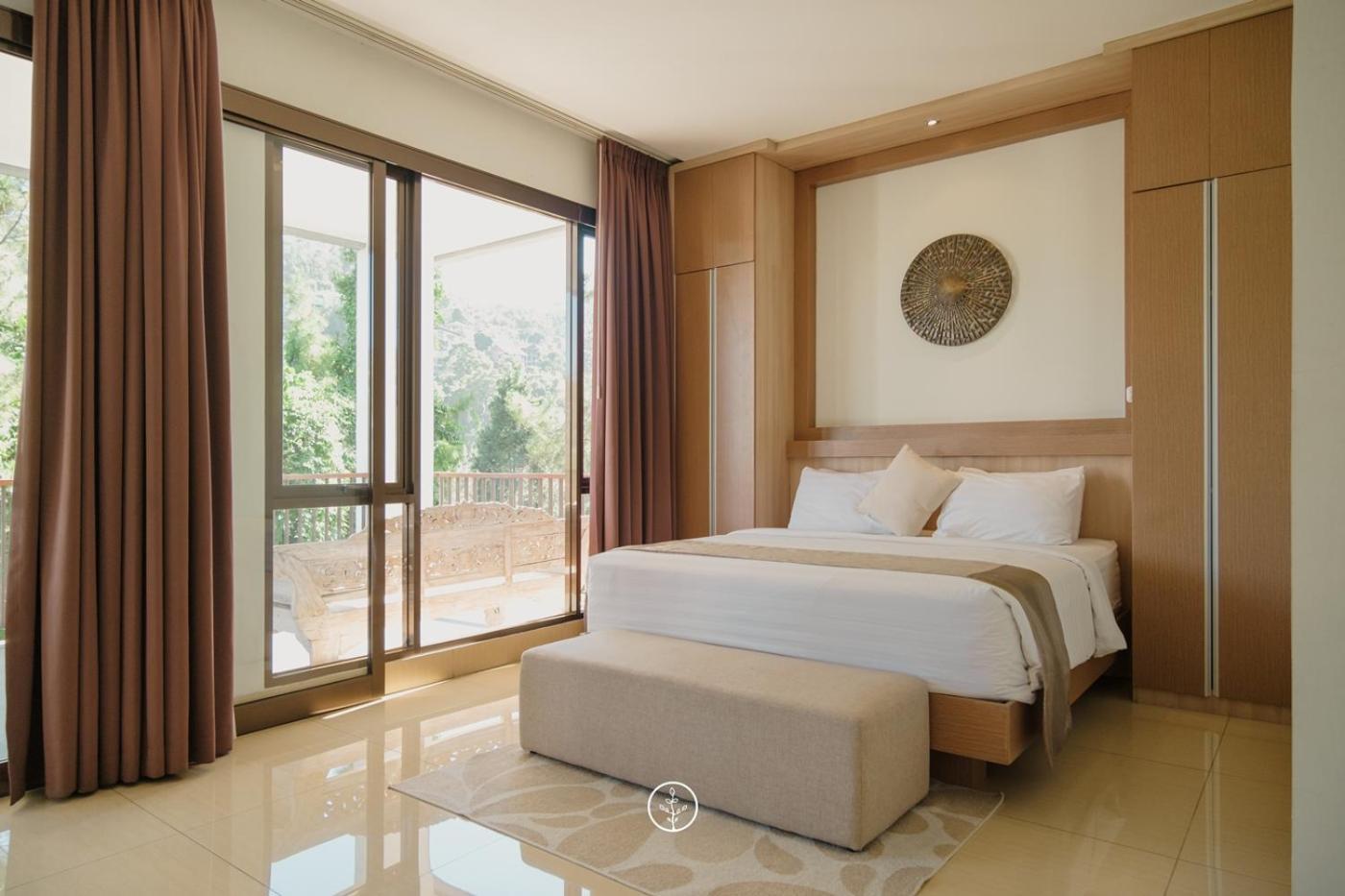Narwastu Hill View Villa 6 Bedrooms With A Private Swimming Pool Bandung Ngoại thất bức ảnh