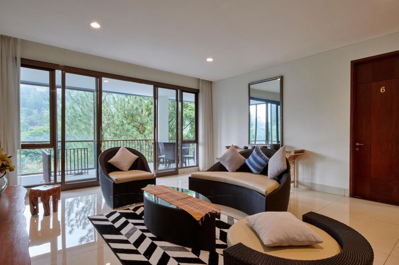 Narwastu Hill View Villa 6 Bedrooms With A Private Swimming Pool Bandung Ngoại thất bức ảnh