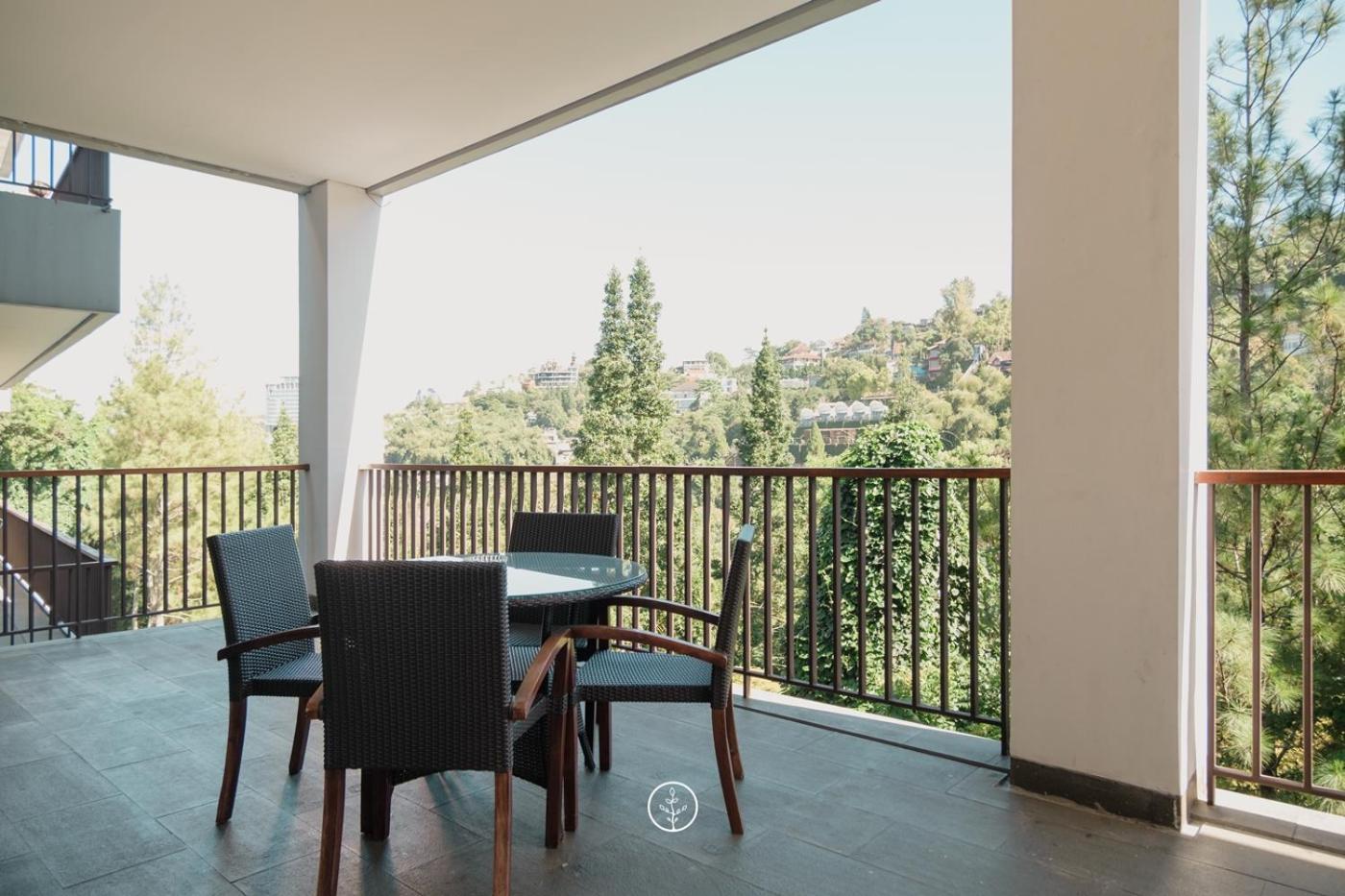 Narwastu Hill View Villa 6 Bedrooms With A Private Swimming Pool Bandung Ngoại thất bức ảnh